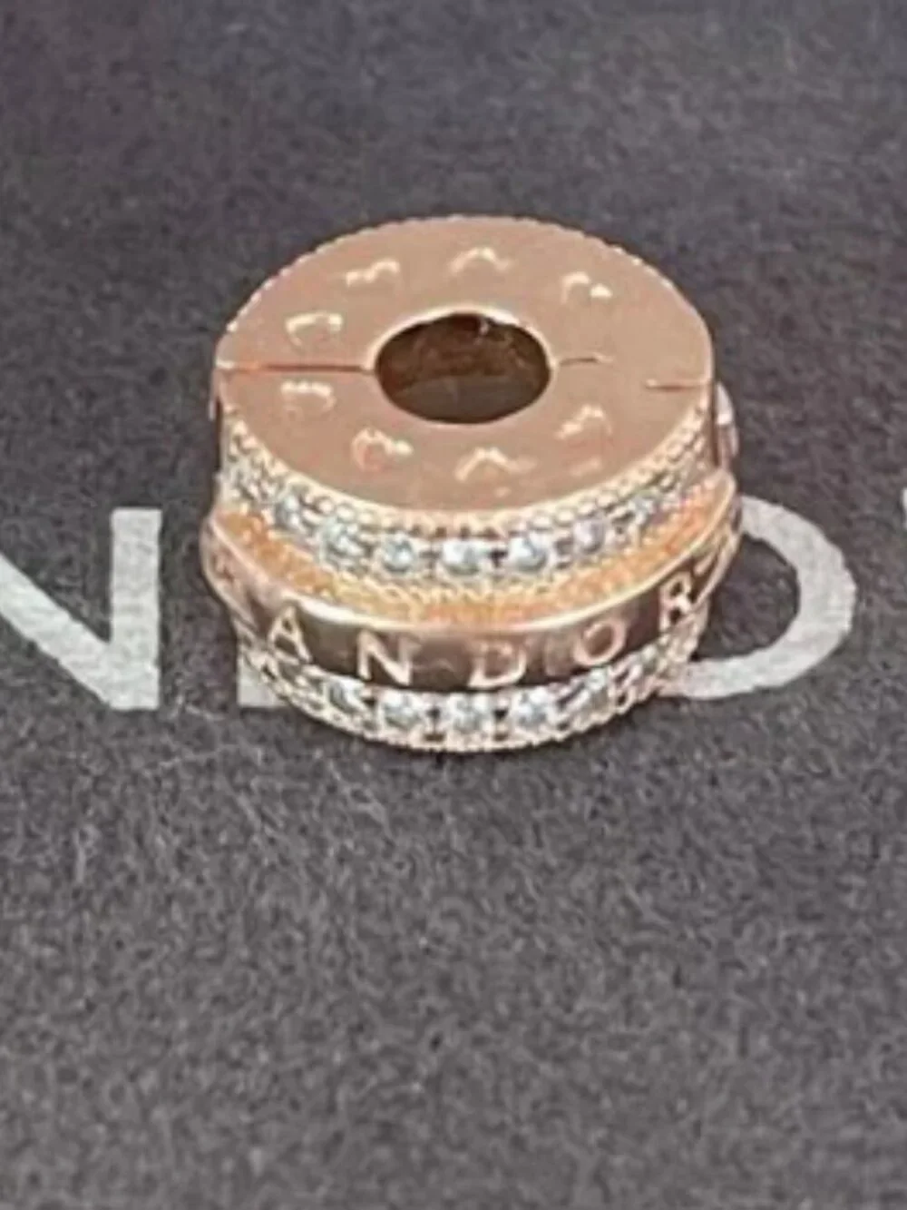 New Pandora Sparkling Pave Lines & Logo Clip Charm 789042C01